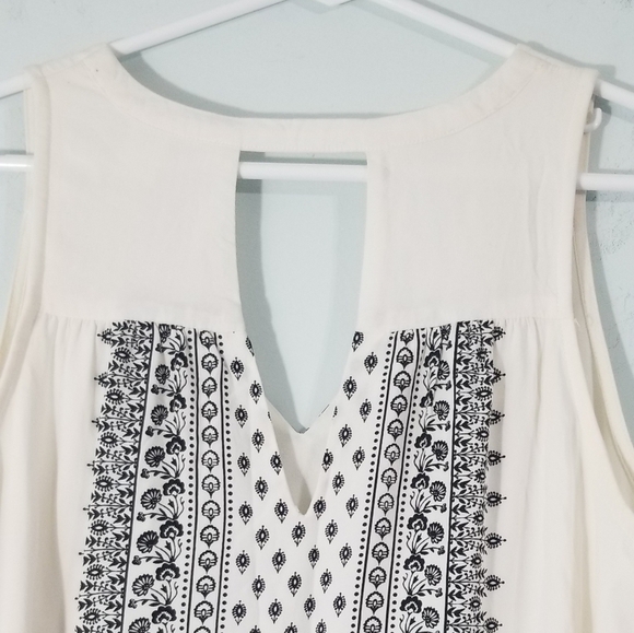 Old Navy Sleeveless V-Neck Midi Aztec Boho Dress. Classic Black & White. Size S. - Picture 4 of 7
